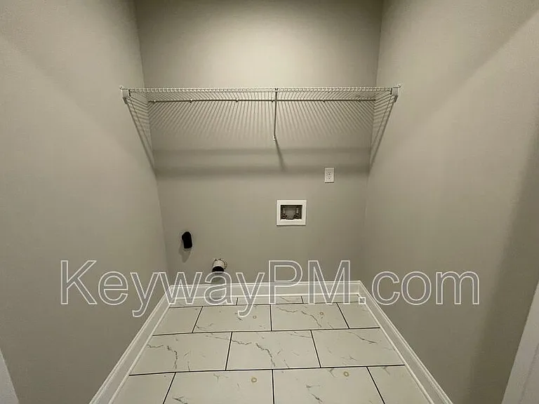4500 Chestnut Trl — Photo 9