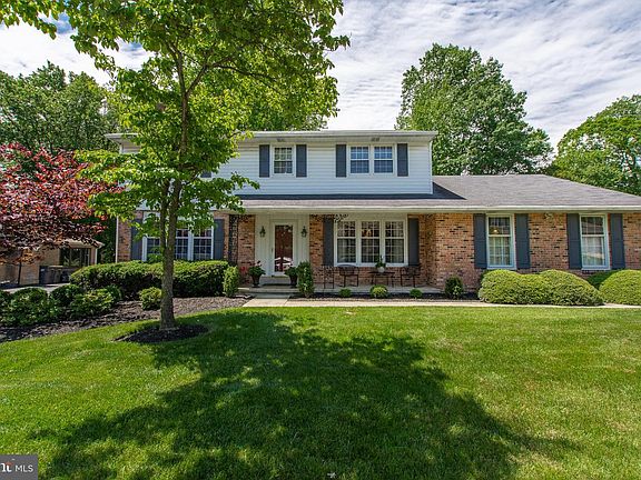5th image of 2704 Bodine Dr