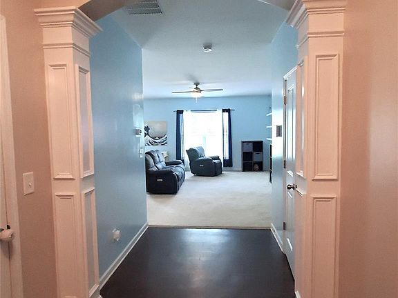 2nd image of 425 Augustus Ln