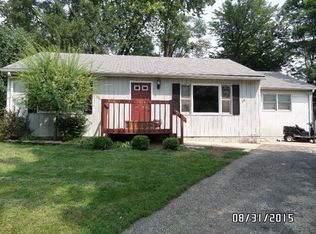 1N583 Newton Ave, Glen Ellyn, IL 60137