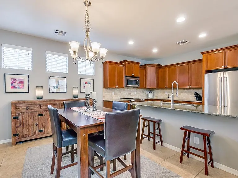 3487 E Windsor Dr — Photo 11