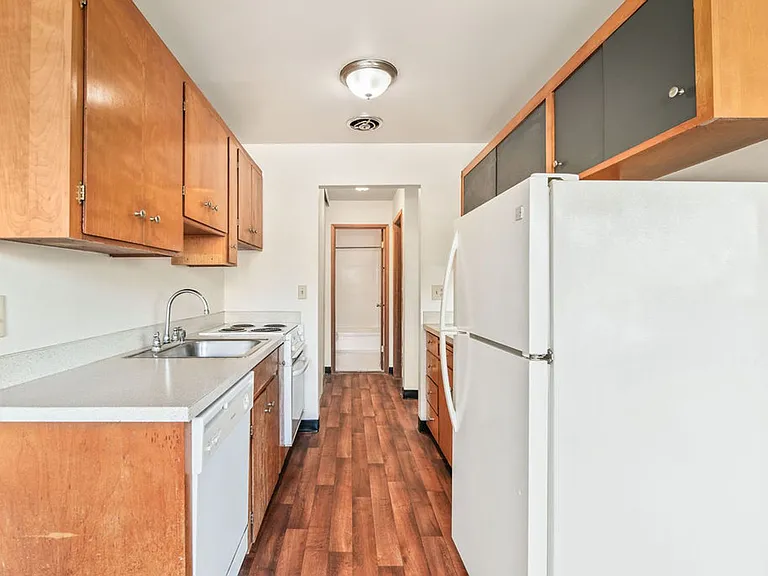 Pet-Friendly Roosevelt Retreat with Modern Kitchen | 6113 Apartments — Photo 13