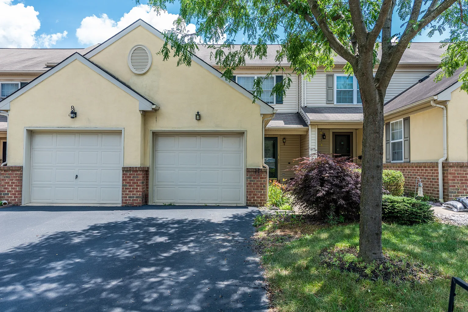 1533 Queen Ln photo 1