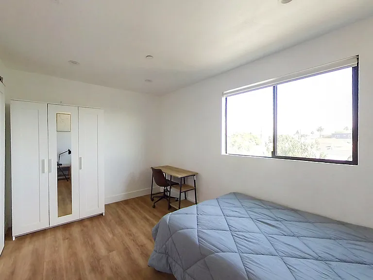 1620 W 35th Pl — Photo 25