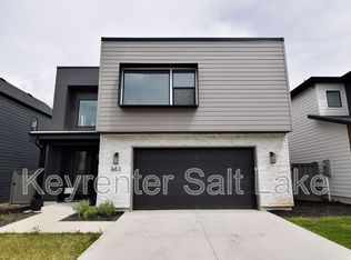 462 W 620 N, Centerville, UT 84014