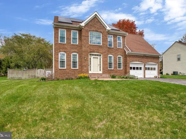 14512 Dolbrook Ln, Bowie, MD 20721