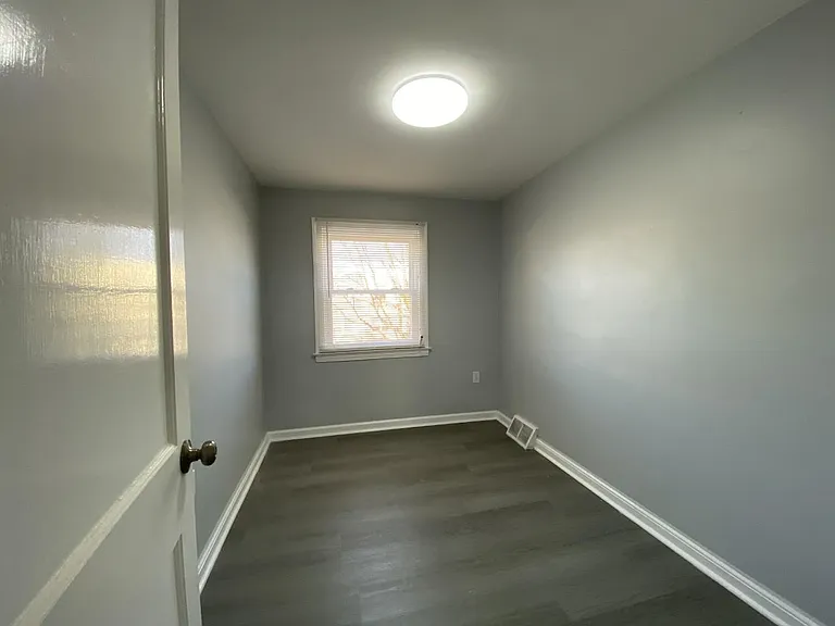 1841 Harfman Dr — Photo 11