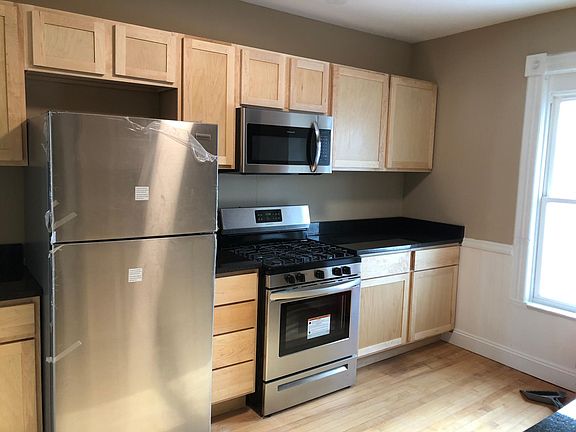 4th image of 670 Desoto St Unit 1 & 2