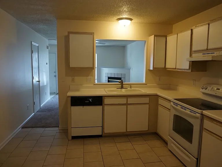 109 Spring Meadow Cir — Photo 10