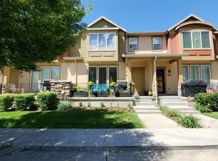 910 W Willow Green Way, Farmington, UT 84025