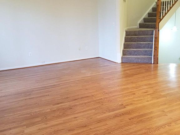 3rd image of 4481 Monmouth St