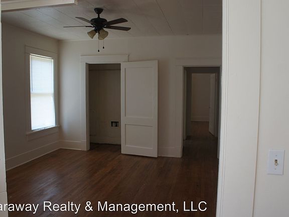 2nd image of 2412 Pinehurst Blvd APT 1