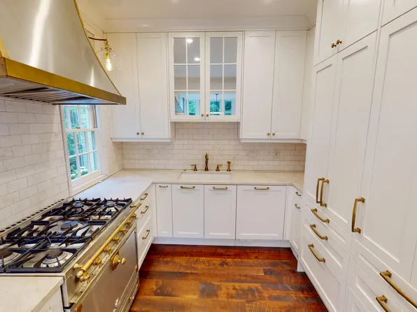 9 Talon Ct, Charleston, SC 29403