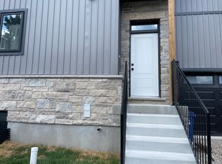 22 Neeve St, Guelph, ON N1H 4B9