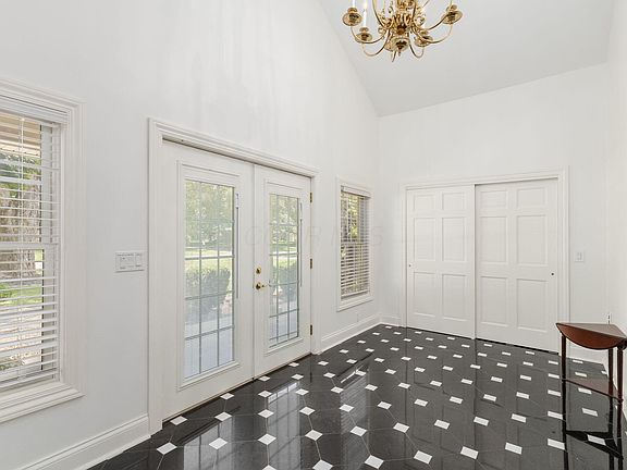 5th image of 5809 Olentangy Blvd