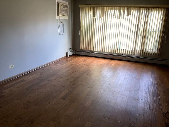 3rd image of 426 Madison Ave #1