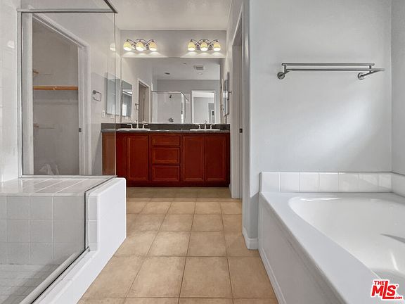 5th image of 3235 Lisbon Ln #119