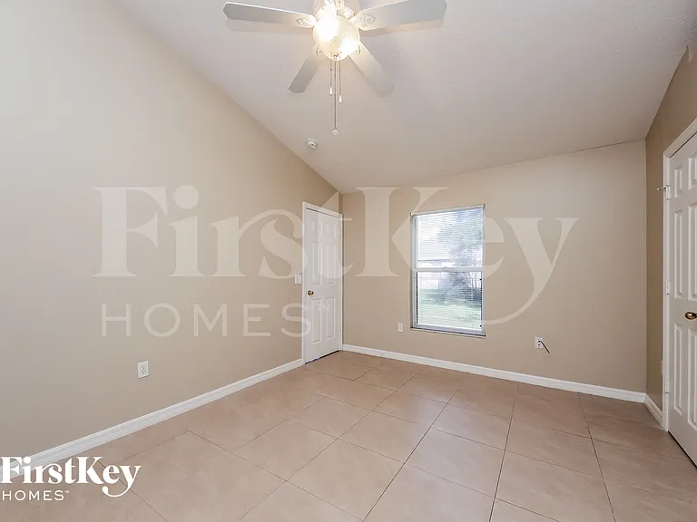 917 Delano Ct — Photo 9
