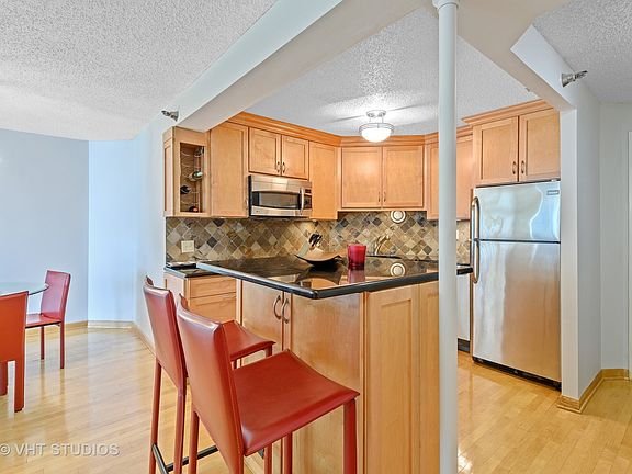 5th image of 195 N Harbor Dr APT 4704