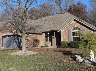 5644 S Winsor Dr, Battlefield, MO 65619