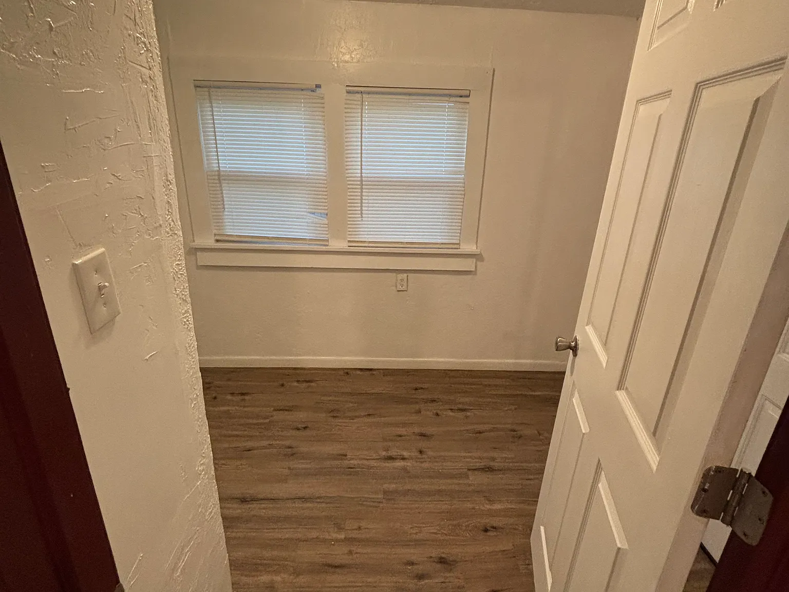 2 bed, 1000 sqft, $800 — Photo 3