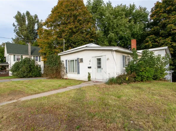 89 Bridge St, Carthage, NY 13619
