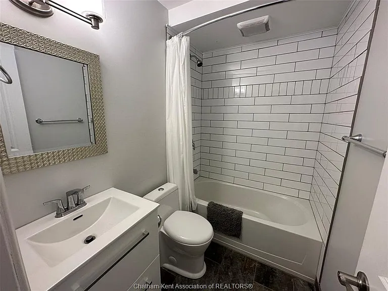 200 Emma St #1 — Photo 6