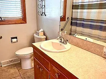 3 bed, 1200 sqft, $1,500 — Photo 4