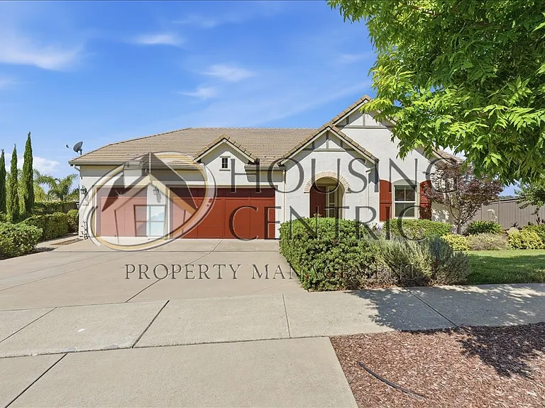 7242 Breaker Point Way — Photo 4