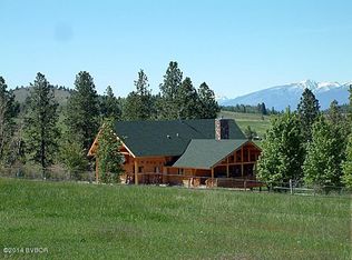 2831 Doe Run Ln, Stevensville, MT 59870