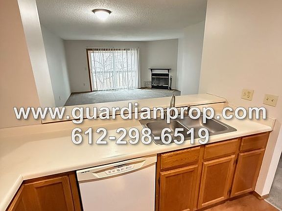 5th image of 3050 Shields Dr APT 107