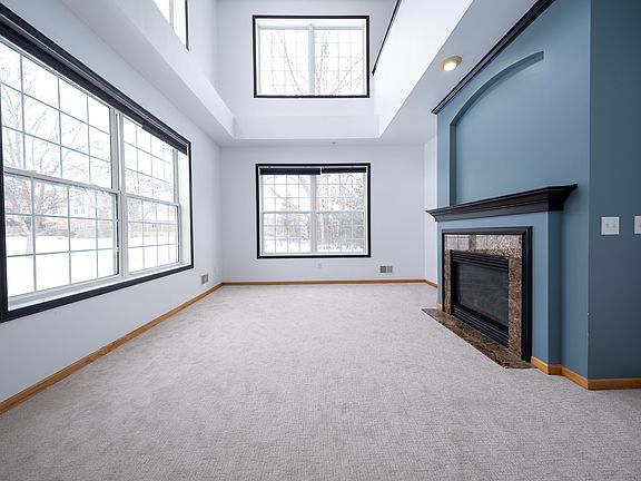 3rd image of 13815 52nd Ave N APT 905