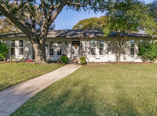 9546 Meadowknoll Dr, Dallas, TX 75243
