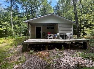 12 Cottage Ln, Queens, NS B0T 1E0