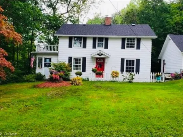 2481 Rockefeller Rd, Wickliffe, OH 44092