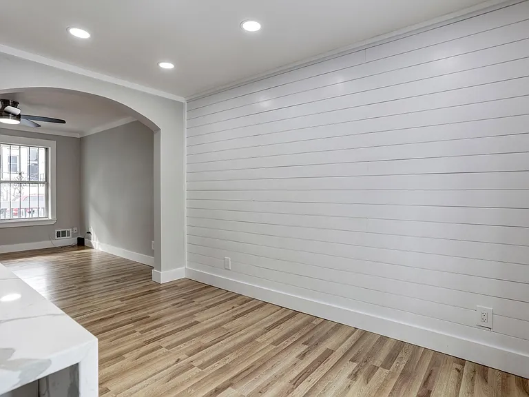 1366 Valley Pl SE — Photo 21