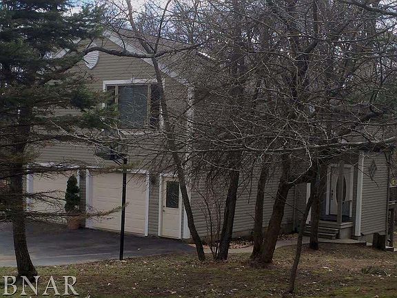 2nd image of 19459 Oakwood Dr