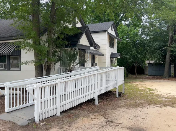 917 B Ave, West Columbia, SC 29169