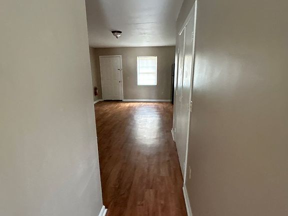 3rd image of 214 Lanier Dr #14