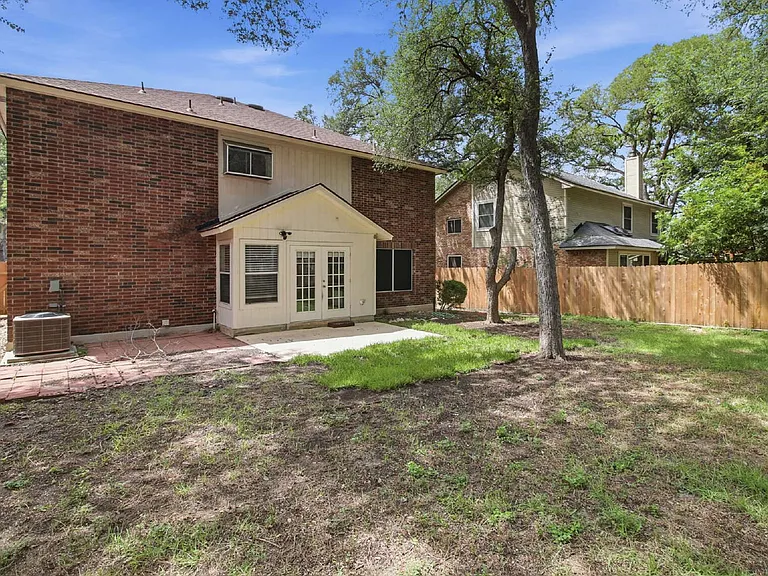 3840 Forsyth Park — Photo 29