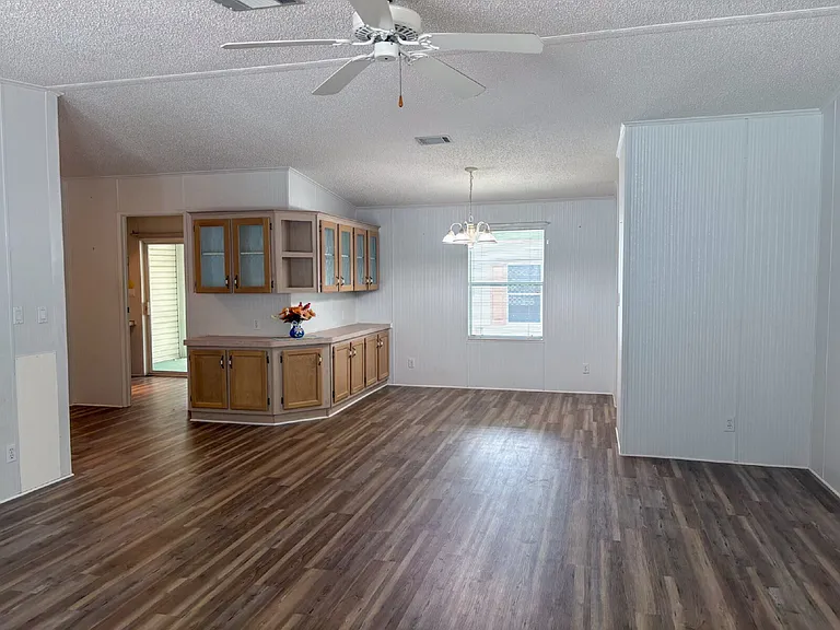 3510 Petticoat Jct — Photo 16