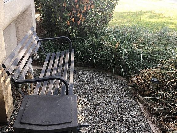 3rd image of 1389 Joett Dr