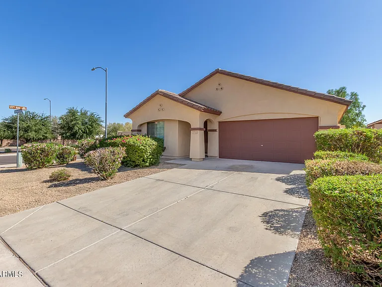 17715 W Redfield Rd — Photo 1