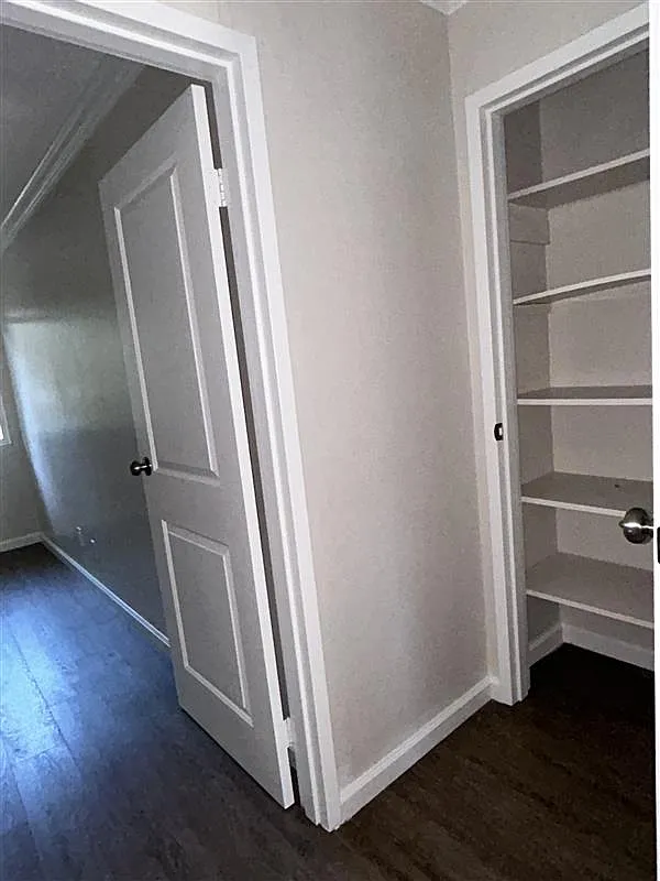 Building Photo - 1710 Lincoln Ave #4