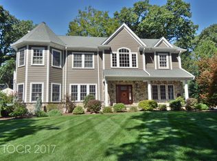 419 Vassar St, Wyckoff, NJ 07481