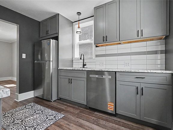 3rd image of 335 Forsythe Ave