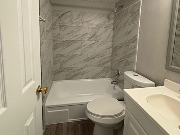 4th image of 714 Clifton Colony Dr #720-15