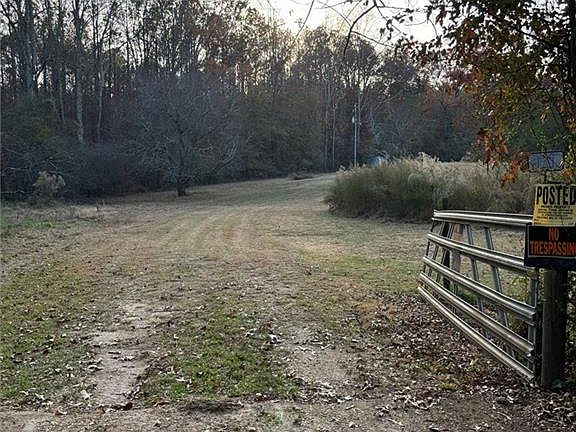 2nd image of 222 Norman Rd