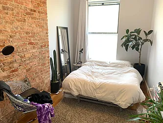 Rented by Tapiro Realty