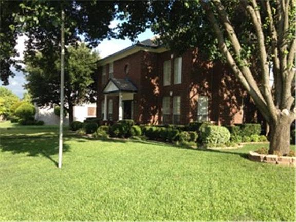 3rd image of 798 Windy Meadow Dr